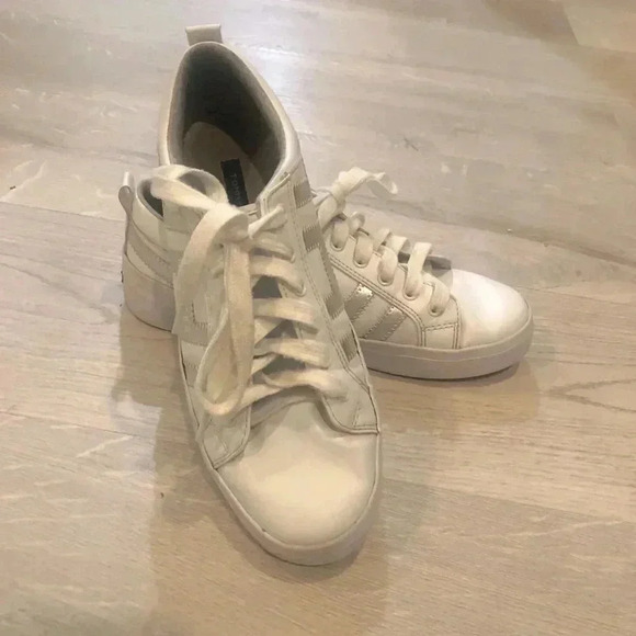 Tommy Hilfiger sneakers -white & silver/7 - Picture 3 of 6